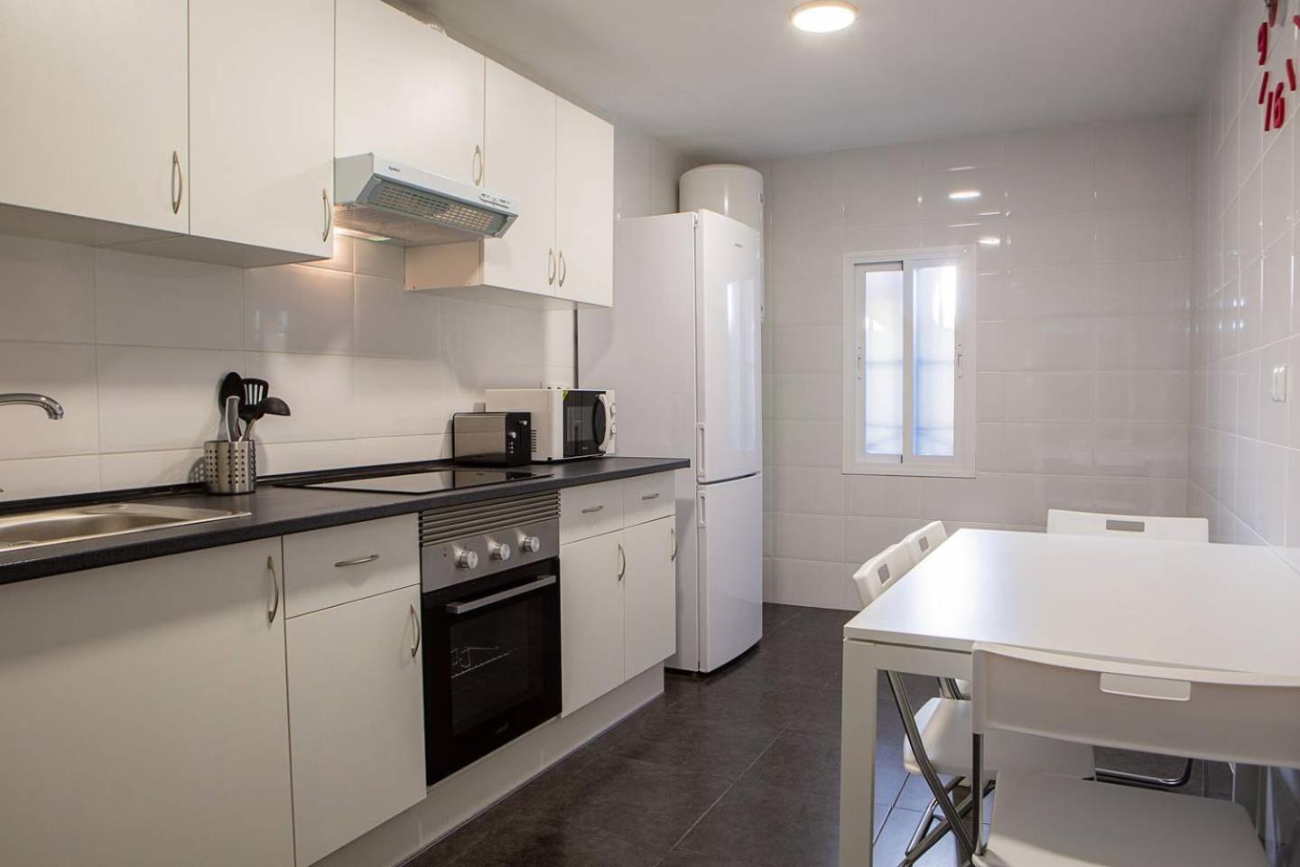 Lovely 3 Bedroom Apartment Next To Fuencarral 마드리드 외부 사진