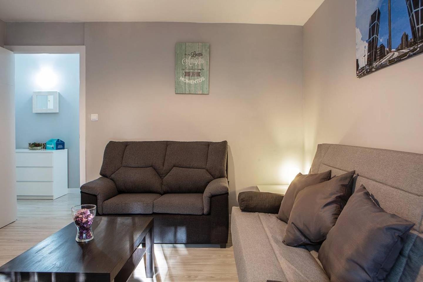 Lovely 3 Bedroom Apartment Next To Fuencarral 마드리드 외부 사진